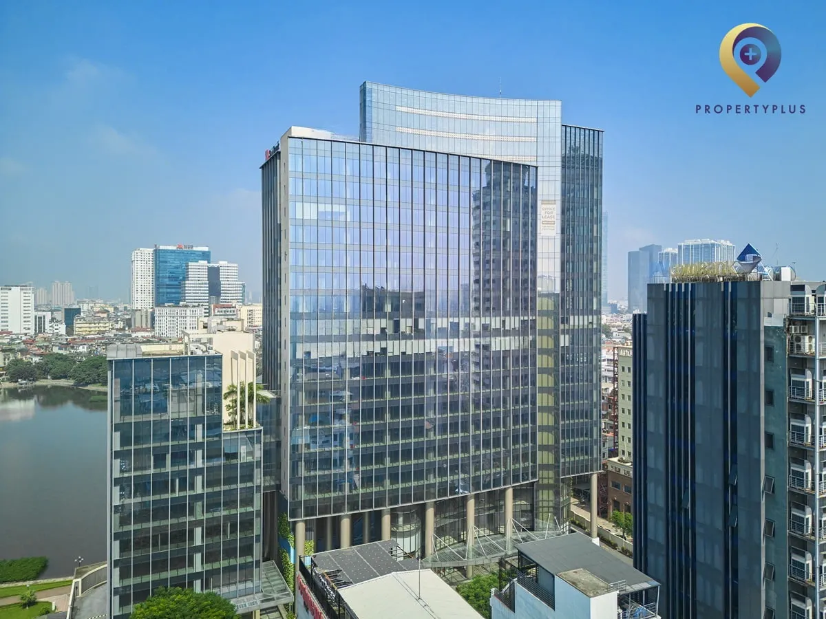 Full exterior view of BRG Diamond Park Plaza in Hanoi